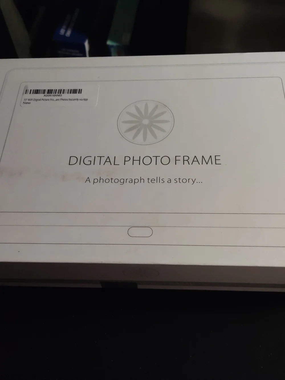 Source Unknown White Digital Photo Frame